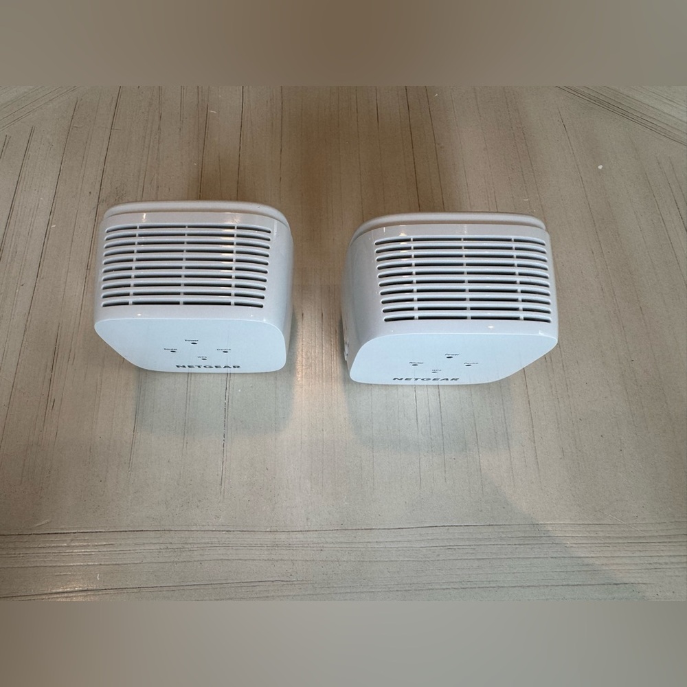 NETGEAR WiFi Mesh Range Extender (EX5000) -  w/ AC1200 Dual Band Signal Booster - Picture 9 of 13